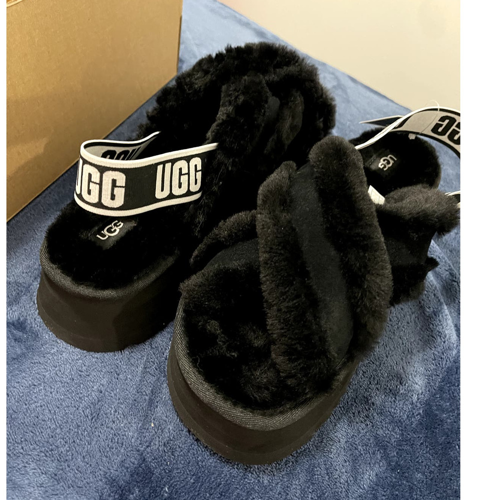 UGG Women's Disco Cross Slide NWT W10